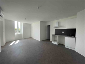 appartement à la location -   11100  NARBONNE, surface 53 m2 location appartement - APR728895